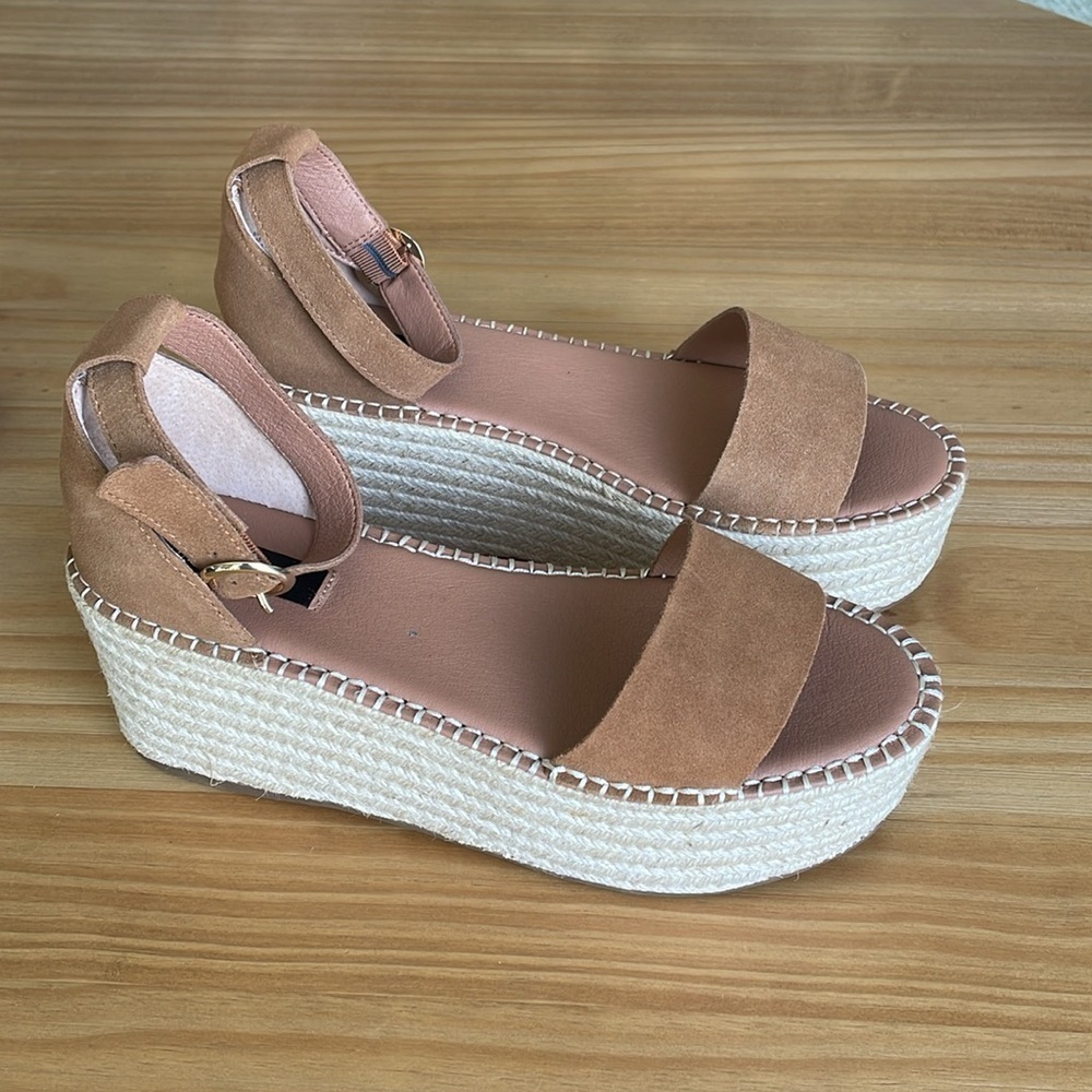 NEW IN BOX! Aqua Ria‎ Suede Espadrille Platform Wedge Sandals in Chestnut